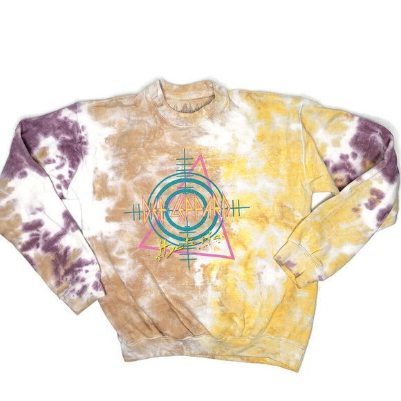 goodie 2 sleeves Def Leppard tie dye sweat shirt size small yellow purple - Picture 3 of 5